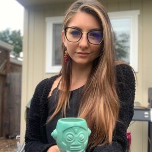 Meet your Posher, Savannah